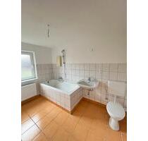 Bezahlbare 3-Zimmer-Wohnung mit Wannenbad und Gäste-WC - Rendsburg