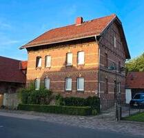 3 Seiten Bauernhof - 240.000,00&nbsp;EUR Kaufpreis, ca.&nbsp; 180,00&nbsp;m&sup2; in Calden (PLZ: 34379)