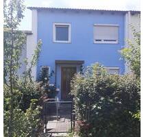 Reihenmittelhaus mit Garage - 325.000,00&nbsp;EUR Kaufpreis, ca.&nbsp; 80,00&nbsp;m&sup2; in Reutlingen (PLZ: 72760) Orschel-Hagen