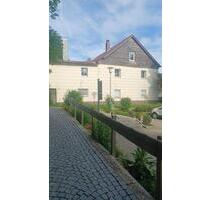 2-Familienhaus zu verkaufen z.Z. vermietet - Tittling