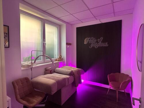 Foto - Behandlungsraum zur Untermiete in gepflegtem Kosmetiksalon