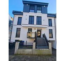 Moderne 2-Zimmer-Wohnung mit Balkon u. Aufzug in attraktiver Lage - Bremen Östliche Vorstadt