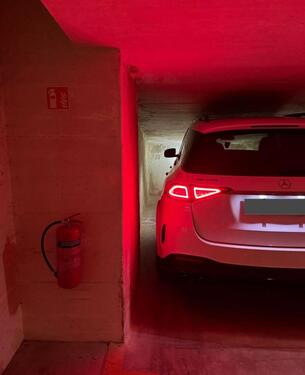 Foto - Tiefgarage, Stellplatz zu vermieten.