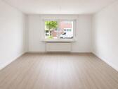 Foto - Kernsanierte 2-Zimmer Wohnung mit Balkon Erstbezug kernsaniert