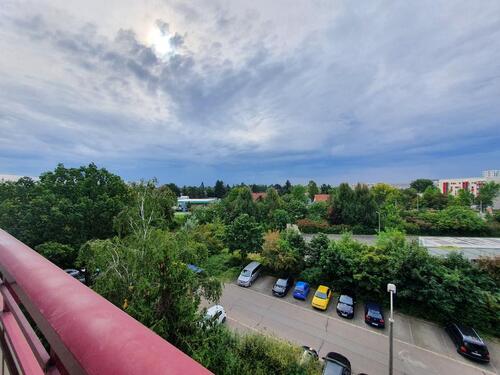 Foto - „Balkonien wartet – 3 Zimmer mit Balkon und Badewanne in der 4. Etage'