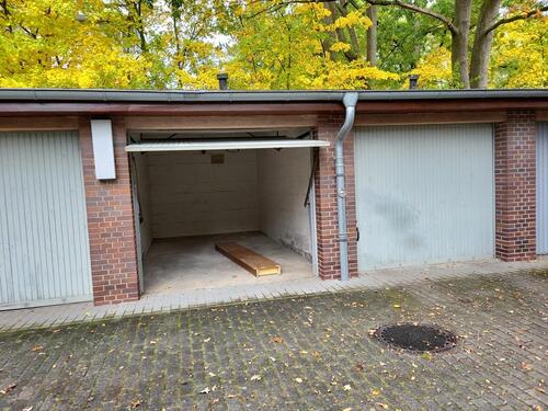Foto - Garage zu vermieten - 180,00 EUR Miete,
