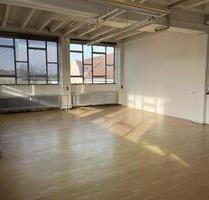 sonniger Büro-Lagerraum zu vermieten - Nürnberg Holzheim