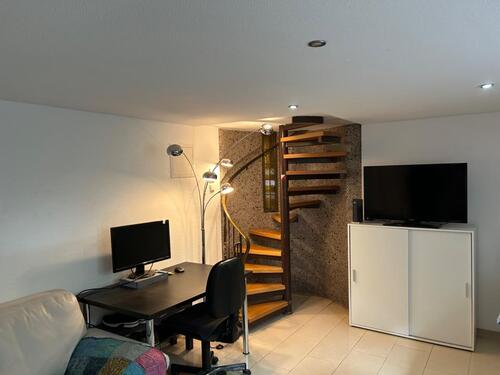 Foto - Souterrainwohnung (möbliert) in Frankfurt, nur an Wochenendheimfa