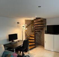 Souterrainwohnung (möbliert) in Frankfurt, nur an Wochenendheimfa - Frankfurt am Main Eschersheim