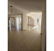 Wohnung in Utzmemmingen - 850,00&nbsp;EUR Kaltmiete, ca.&nbsp; 134,00&nbsp;m&sup2; in Riesbürg (PLZ: 73469)