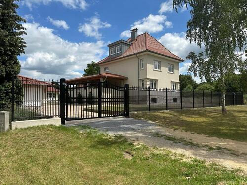 Foto - Großzügiges Einfamilienhaus 