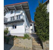 Doppelhaushälfte ca. 130 m² - 1.100,00&nbsp;EUR Kaltmiete, ca.&nbsp; 130,00&nbsp;m&sup2; in Fürstenstein (PLZ: 94538)