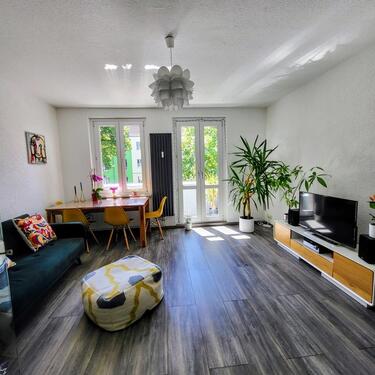 Foto - Attraktive 3-Zimmer-Wohnung mit Balkon und Parkplatz