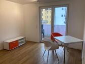 Foto - Neuwertige, möblierte Mini-Penthouse-Wohnung in zentraler Lage