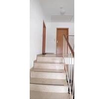 1 Zimmer Single Appartement - 330,00 EUR Kaltmiete, ca.  36,00 m² in Selb (PLZ: 95100)