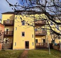 Wohntraum im Dachgeschoss mit Einbauküche! - Riesa