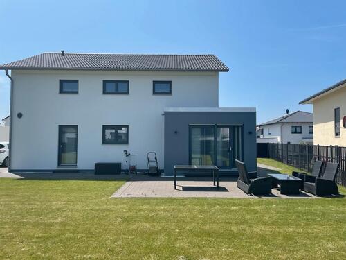 Foto - Provisionsfrei KFW 45 Einfamilienhaus mit PV Anlage