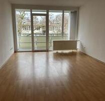 Helles 4 - Zimmer-Wohnung mit Balkon - Eschweiler Helles 4 - Zimmer-Wohnung mit Balkon - Eschweiler