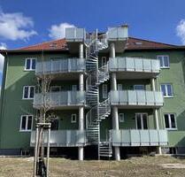 Erstbezug nach Sanierung - großzügige 2-Raum-Wohnung mit Balkon in idyllischer Lage! - Ilmenau