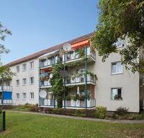 Schöne 2-Zimmer-Wohnung mit Tagslichtbad und Balkon - Hannover Herrenhausen-Stöcken