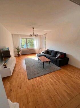 Foto - 3,5 Zimmer Wohnung zum 01.05., Balkon & Loggia, Einbauküche