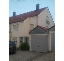 Reiheneckhaus - 1.250,00&nbsp;EUR Kaltmiete, ca.&nbsp; 164,00&nbsp;m&sup2; in Donauwörth (PLZ: 86609)