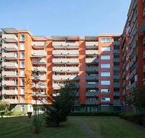 Tolle 1, 5 Zimmerwohnung mit Balkon - Frankfurt am Main Fechenheim