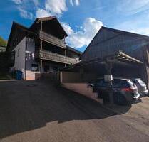 Doppelhaushälfte ab 01.12.2026 - 1.150,00&nbsp;EUR Kaltmiete, ca.&nbsp; 128,00&nbsp;m&sup2; in Weiden in der Oberpfalz (PLZ: 92637)