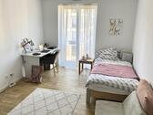 Foto - Nur für Studenten und Auszubildende: WG-Zimmer in einer Mädchen-WG frei!