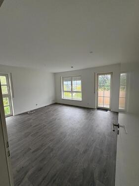 Foto - 2 ZKBB Stellplatz und Garage - 180.000,00 EUR Kaufpreis,