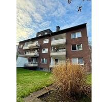 Kernsanierte 3-Zimmer Wohnung mit Loggia und neuem Badezimmer - Recklinghausen Berghausen