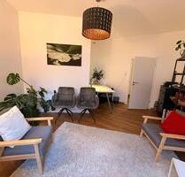 Praxis-Sharing: Einzelraum für Psychotherapie ab 01.04.26 - Würzburg