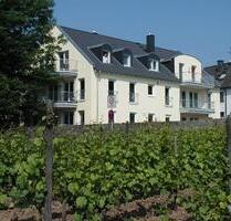 Wohntraum im Rheingau, 4 ZKBB, direkt am Rhein, Provisionsfrei! - Oestrich-Winkel