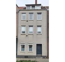Mehrfamilienhaus Bremerhaven - 390.000,00&nbsp;EUR Kaufpreis, ca.&nbsp; 200,00&nbsp;m&sup2; in Bremerhaven (PLZ: 27570) Geestemünde