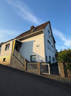 Foto - Charmantes Zweifamilienhaus mit großem Potenzial in Sackgasse