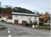 Ein- bis Zweifamilienhaus mit zwei Garagen & Garten Nähe Edersee - Waldeck