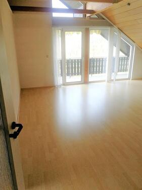 Foto - 4 Zimmer Dachgeschoßwohnung zur Miete in Mehring