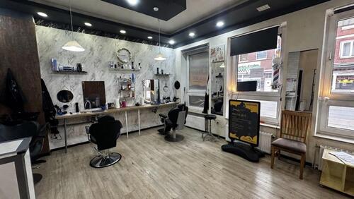 Foto - Friseursalon + 65 m² in Emden Neutorstr. – 940 € warm sofort