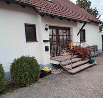 Haus zur Miete - 1.200,00&nbsp;EUR Kaltmiete, ca.&nbsp; 150,00&nbsp;m&sup2; in Langfurth (PLZ: 91731)