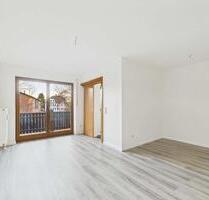 Helle 2-Zimmer-Wohnung mit Balkon in Lengenfeld– sofort bezugsfertig!