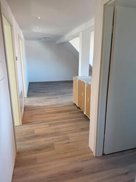 Foto - 2.5 Zimmer Dachgeschoßwohnung zur Miete in Ronnenberg