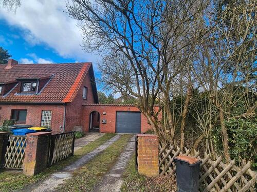 Foto - Doppelhaushälfte mit großem Garten, Terrasse und Garage