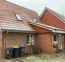Schöne 2 Zimmer Wohnung - 1.400,00&nbsp;EUR Kaltmiete, ca.&nbsp; 100,00&nbsp;m&sup2; in Büchen (PLZ: 21514)