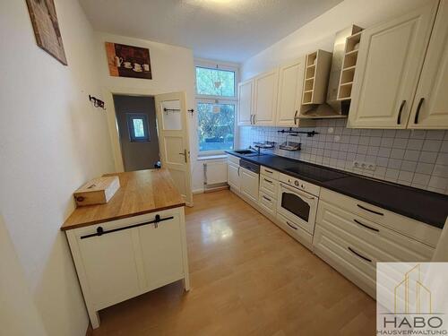 Foto - Große 4-Zimmer-Wohnung zentral in Essen!! Mit Balkon!