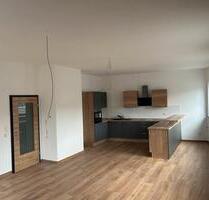 4ZKB Gäste WC Garage neue Einbauküche - Pirmasens