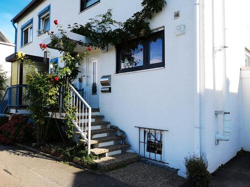 Foto - Lichtdurchflutete 6,5-Zimmer-Doppelhaushälfte Stuttgart-Österfeld