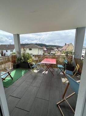 Foto - Ecxlusive 4 Zimmer-Wohnung mit bester Verkehrsanbindung (S-Bahn)