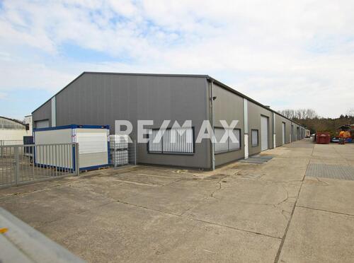 Foto - Gewerbehalle mit Potenzial zu vermieten !!!