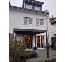 Reihenendhaus - 2.000,00&nbsp;EUR Kaltmiete, ca.&nbsp; 140,00&nbsp;m&sup2; in Laudenbach (PLZ: 69514)