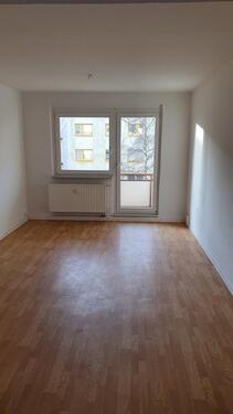 Foto - +++Günstig wohnen im Grünen! Sparen Sie die Hälfte der Kaltmiete für 6 Monate+++ 3 Zimmer, Balkon, Tageslichtbad mit Wanne